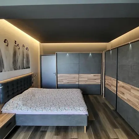 Little Amsterdam In Summerland Apartment *